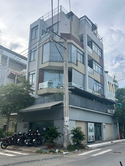 Cho thuê nhà mặt tiền đường Lê Cao Lãng quận Tân Phú