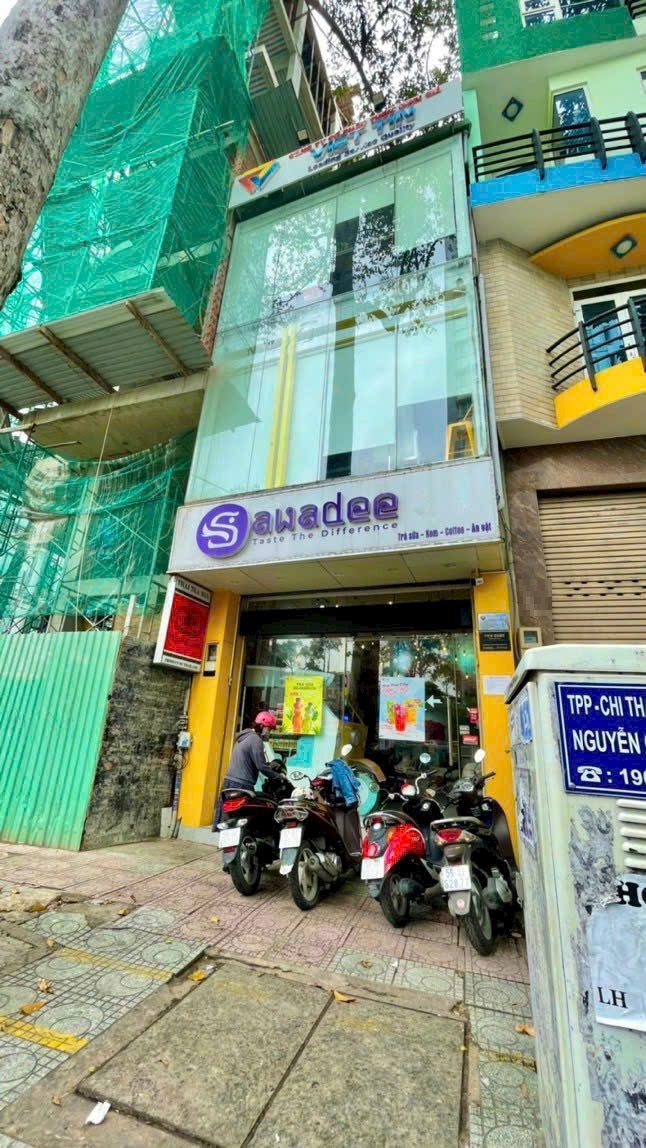 Cho thuê nhà mặt tiền đường Nguyễn Chí Thanh quận 10