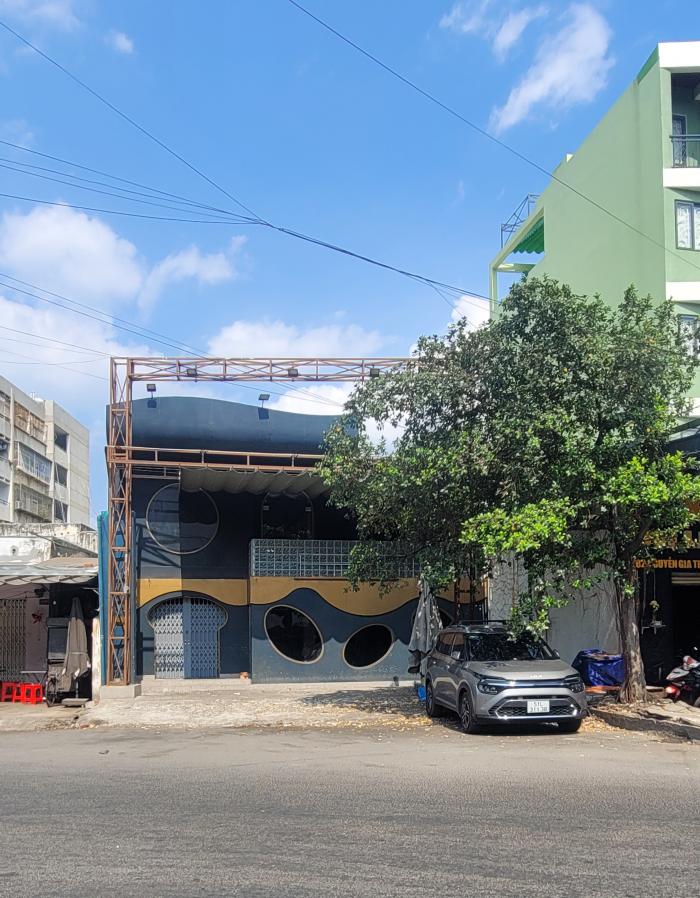 Cho thuê nhà mặt tiền đường Nguyễn Gia Trí (D2) quận Bình Thạnh