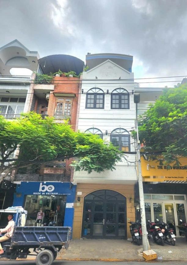 Cho thuê nhà mặt tiền đường Nguyễn Hồng Đào quận Tân Bình