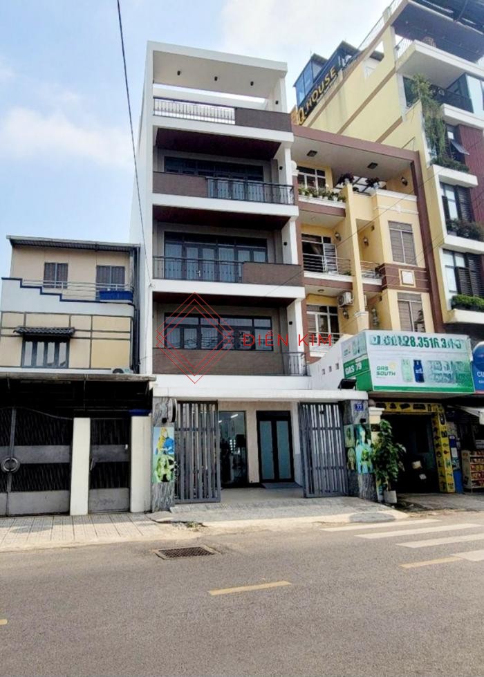 Cho thuê nhà mặt tiền đường Nguyên Hồng quận Bình Thạnh