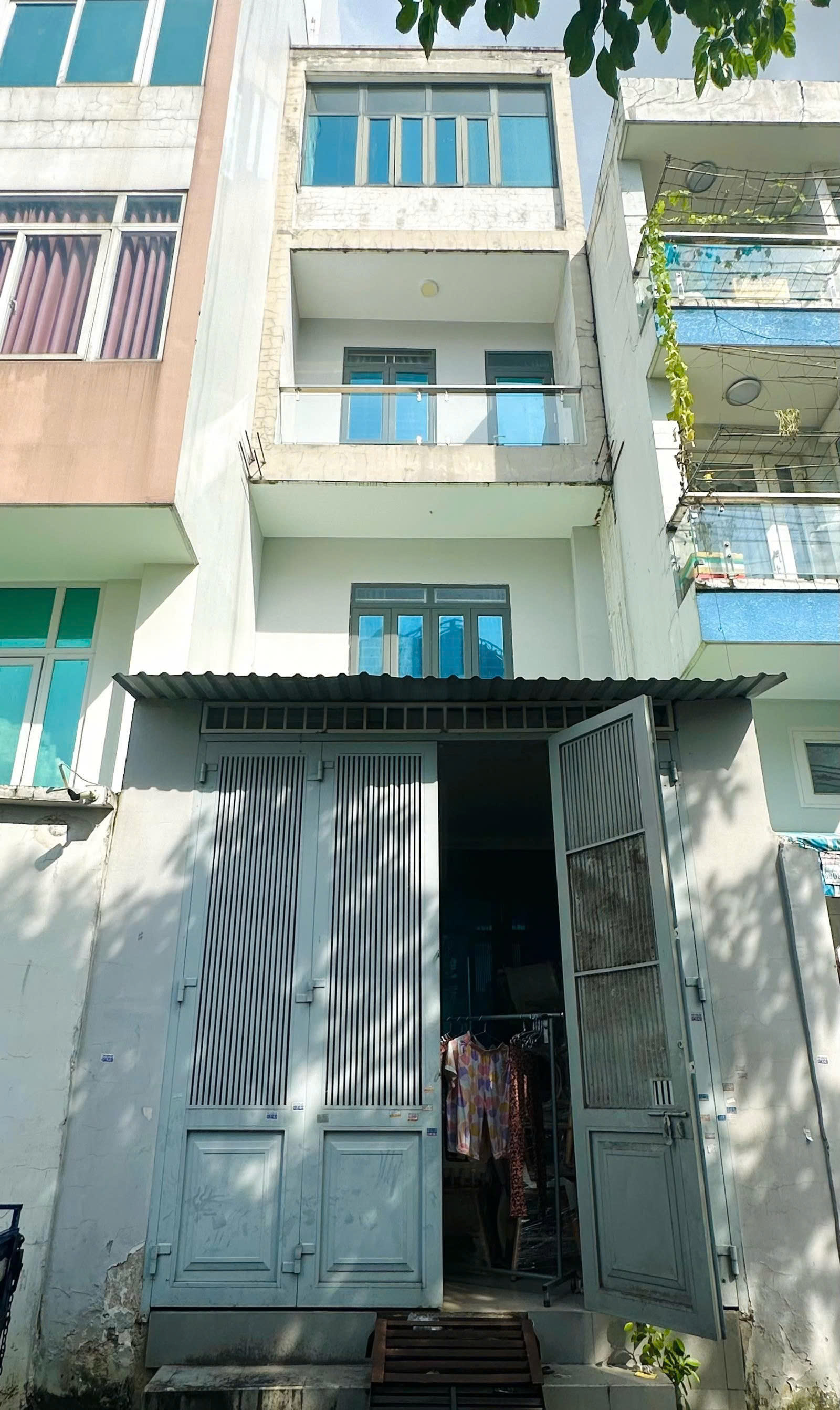 Cho thuê nhà mặt tiền đường Phạm Văn Bạch quận Tân Bình