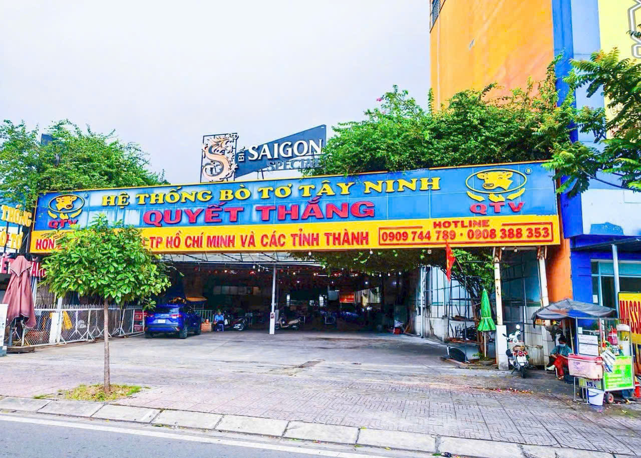 Cho thuê nhà mặt tiền đường Phạm Văn Đồng quận Thủ Đức (Đối diện Cá Sấu Hoa Cà)