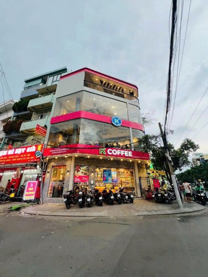 Cho thuê nhà mặt tiền đường Phan Xích Long Quận Phú Nhuận