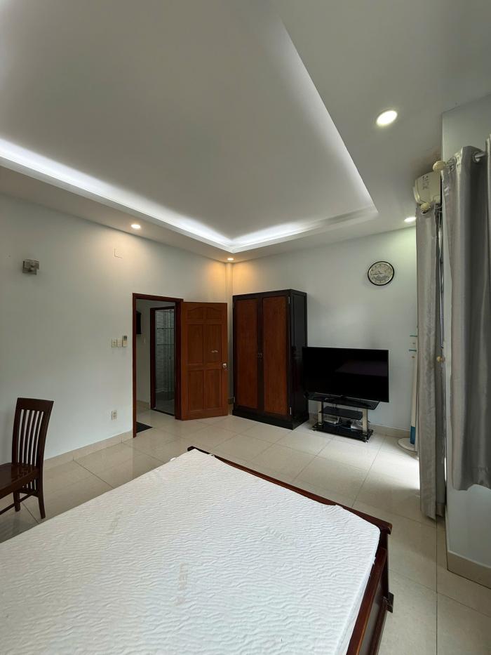 Cho thuê nhà mặt tiền đường số 1 Thảo Điền Quận 2