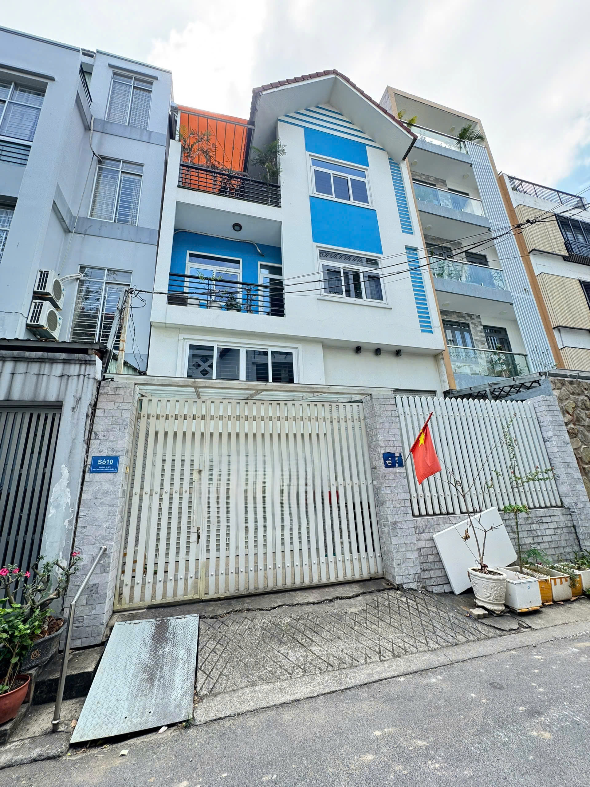 Cho thuê nhà mặt tiền đường số 4 P. Thảo Điền Quận 2