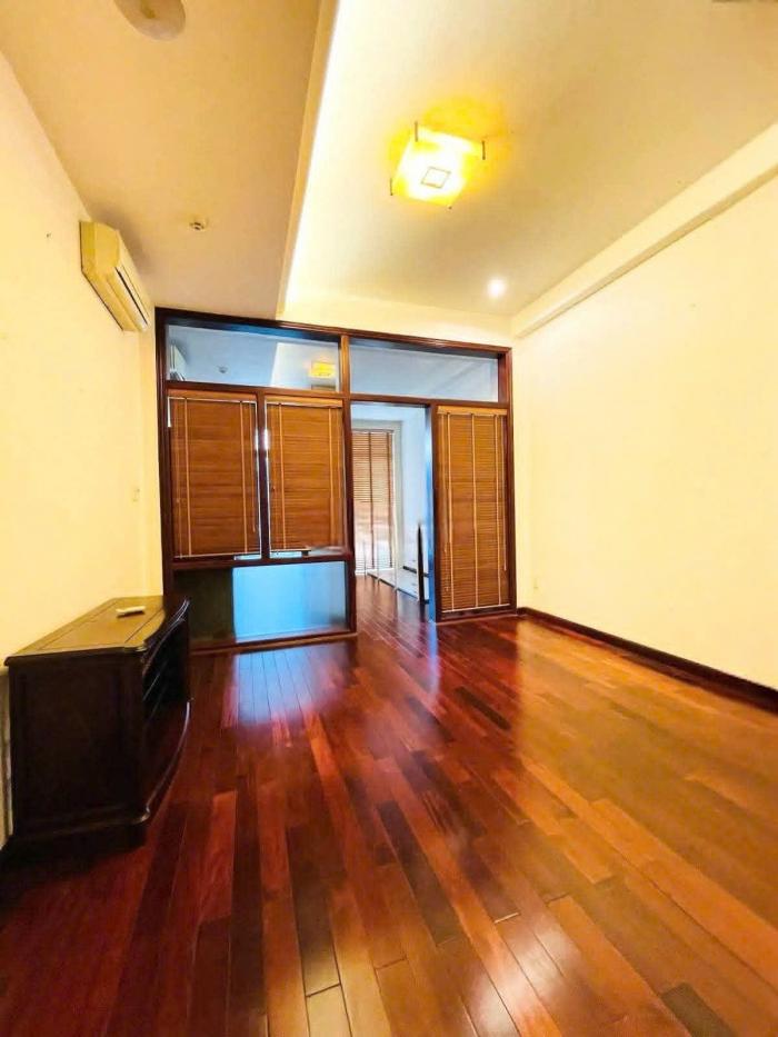 Cho thuê nhà mặt tiền đường Tân Canh Quận Tân Bình