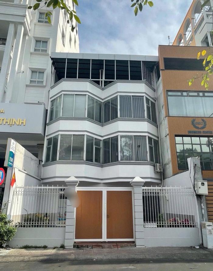Cho thuê nhà mặt tiền đường Trần Đình Xu, nhà nguyên căn Quận 1