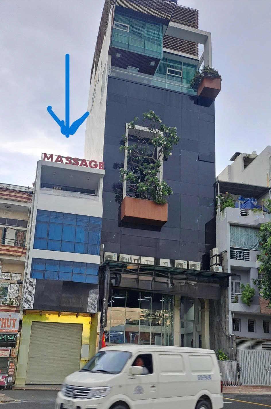 Cho thuê nhà mặt tiền đường Trường Sa, nhà nguyên căn Phú Nhuận