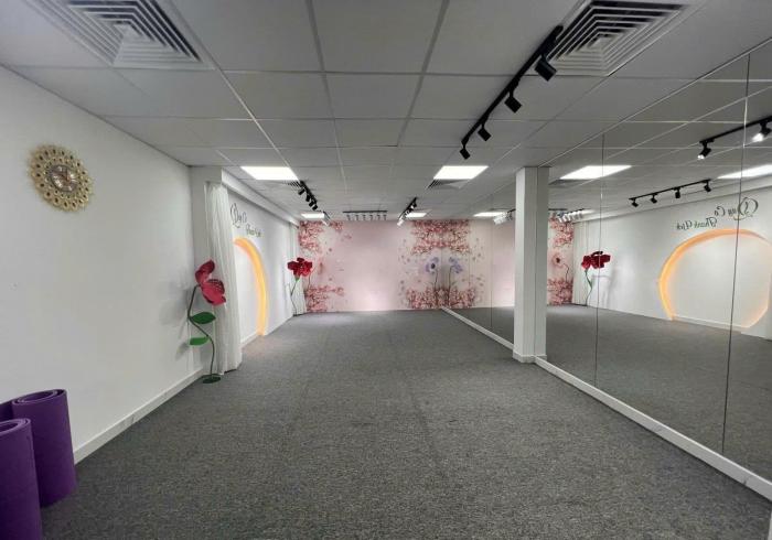 Cho thuê nhà mặt tiền đường Trường Sa Quận Phú Nhuận