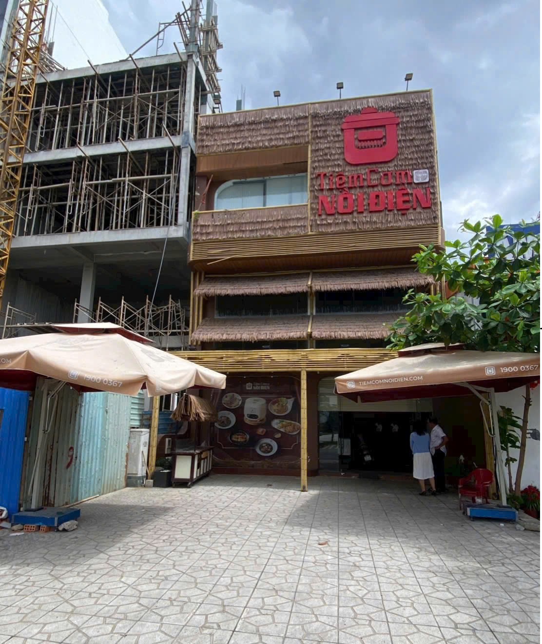 Cho thuê nhà mặt tiền đường Trương Văn Bang Quận 2