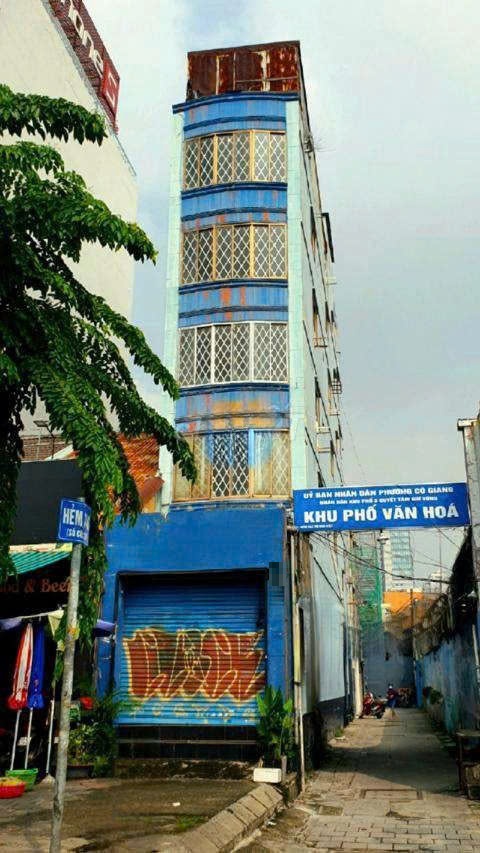 Cho thuê nhà mặt tiền đường Võ Văn Kiệt, nhà chính chủ quận 1