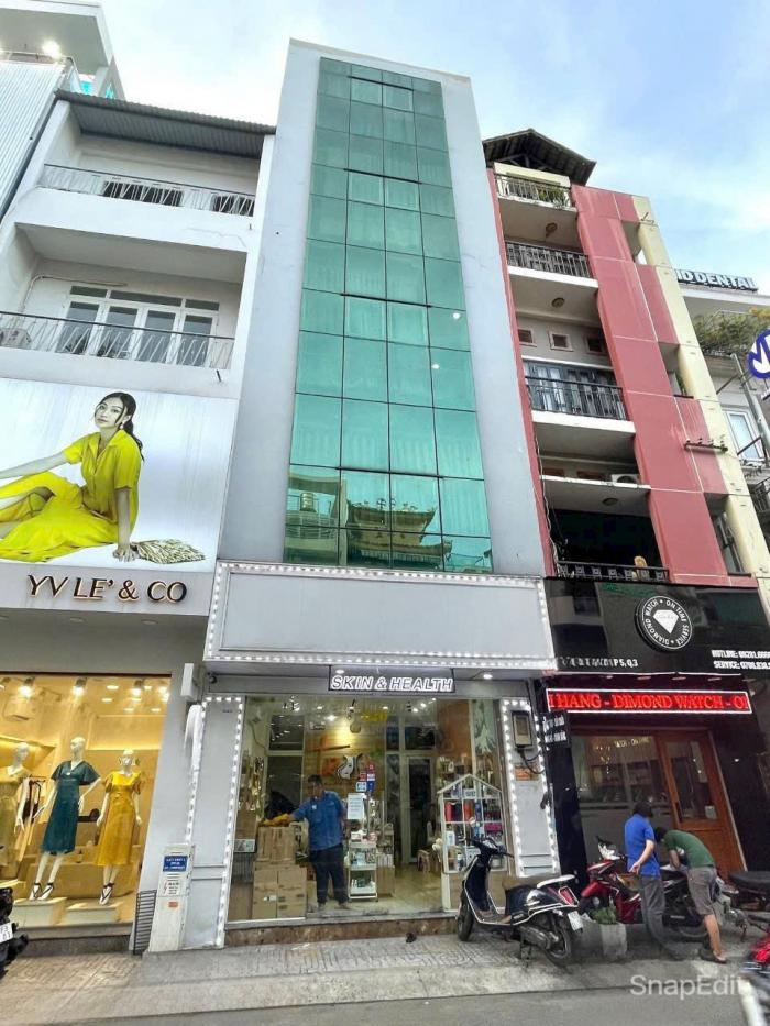 Cho thuê nhà mặt tiền đường Võ Văn Tần, nhà nguyên căn chính chủ quận 3