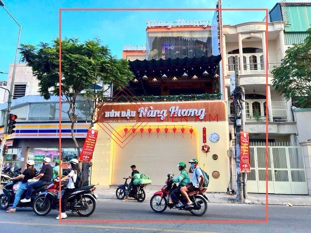 Cho thuê nhà mặt tiền đường Vườn Lài quận Tân Phú