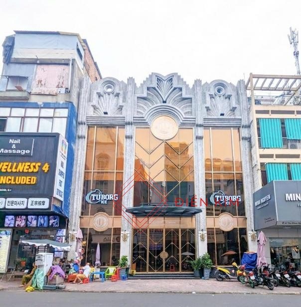 Cho thuê nhà mặt tiền nguyên căn đường Thủ Khoa Huân quận 1