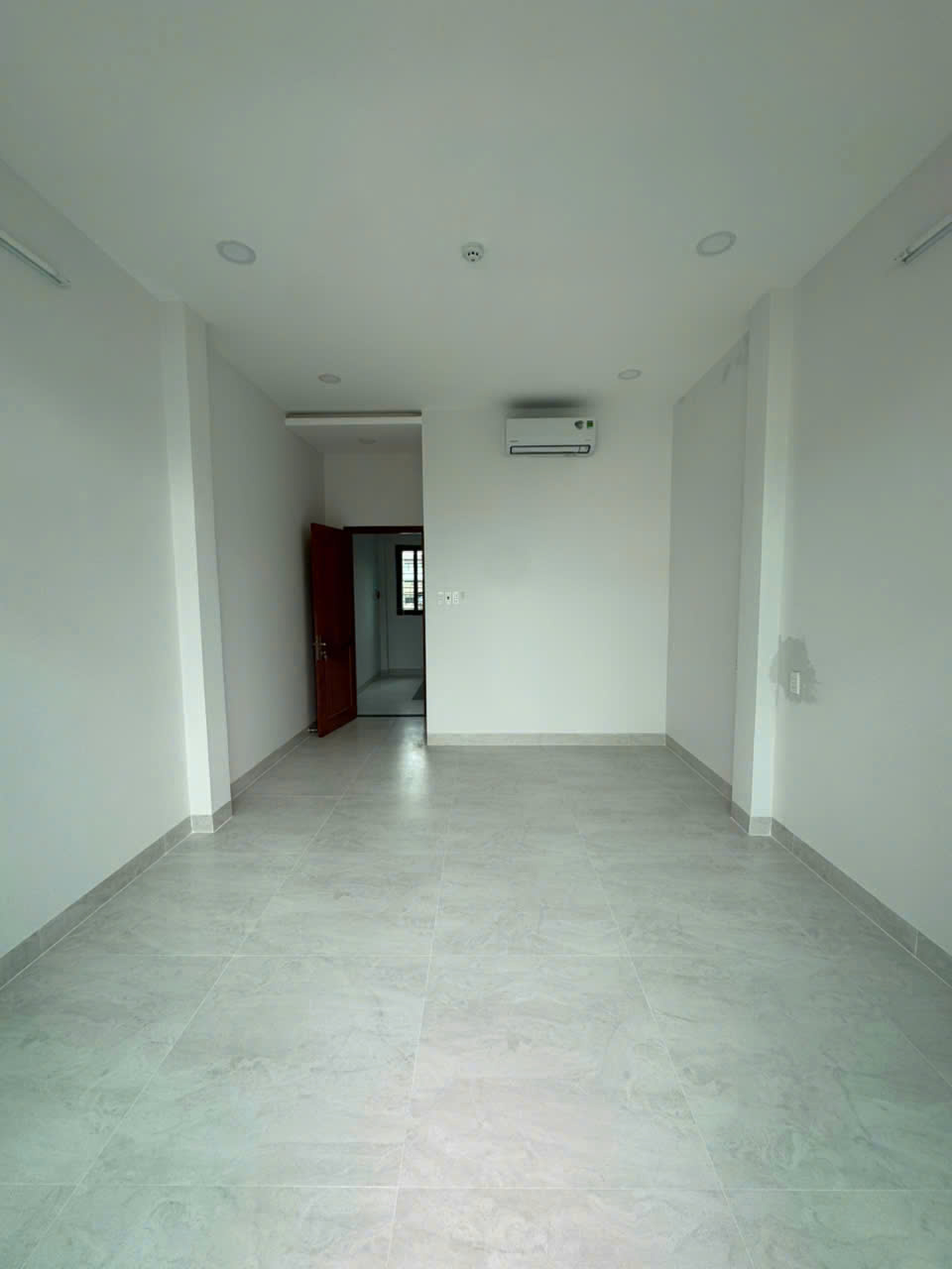 Cho thuê nhà mặt tiền Quận 1 đường Cô Bắc