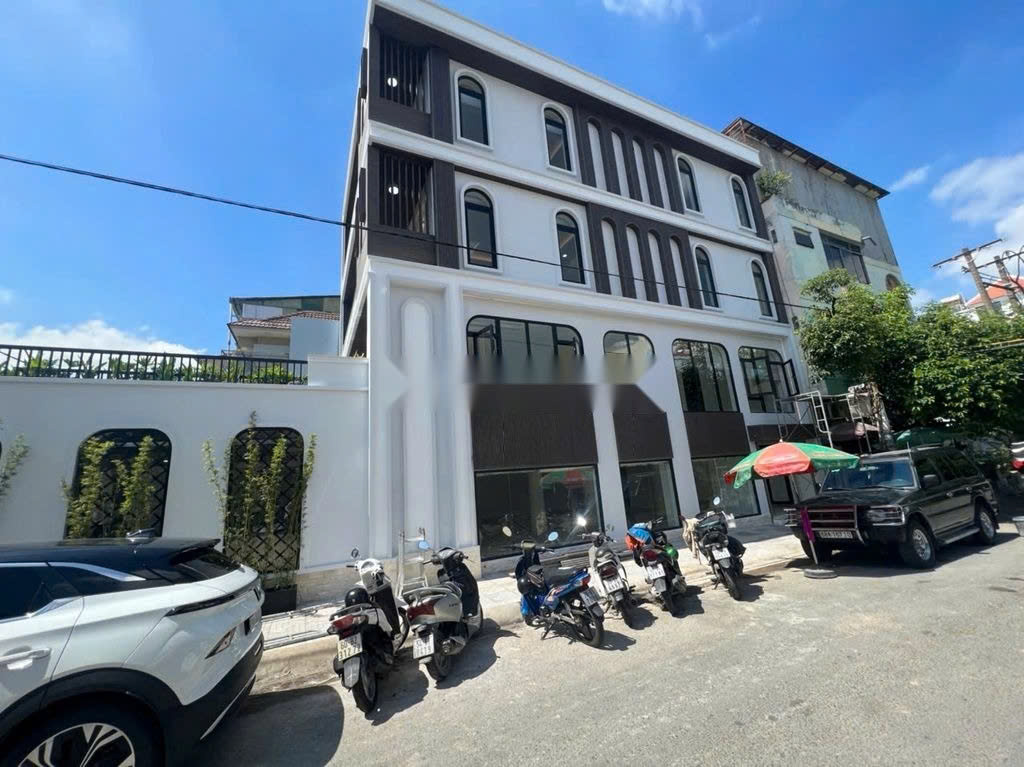 Cho thuê nhà nguyên căn hẻm xe hơi đường Ung Văn Khiêm quận Bình Thạnh
