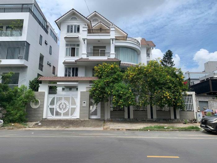 Cho thuê nhà nguyên căn mặt tiền đường 66 Thảo Điền Quận 2