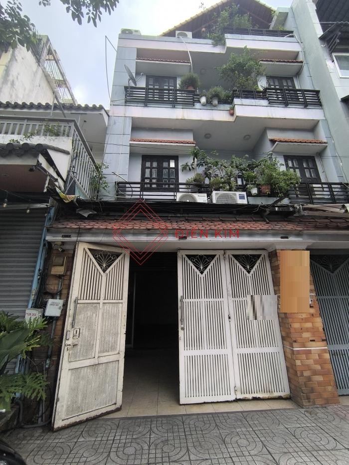 Cho thuê nhà nguyên căn mặt tiền đường Hồng Hà quận Tân Bình