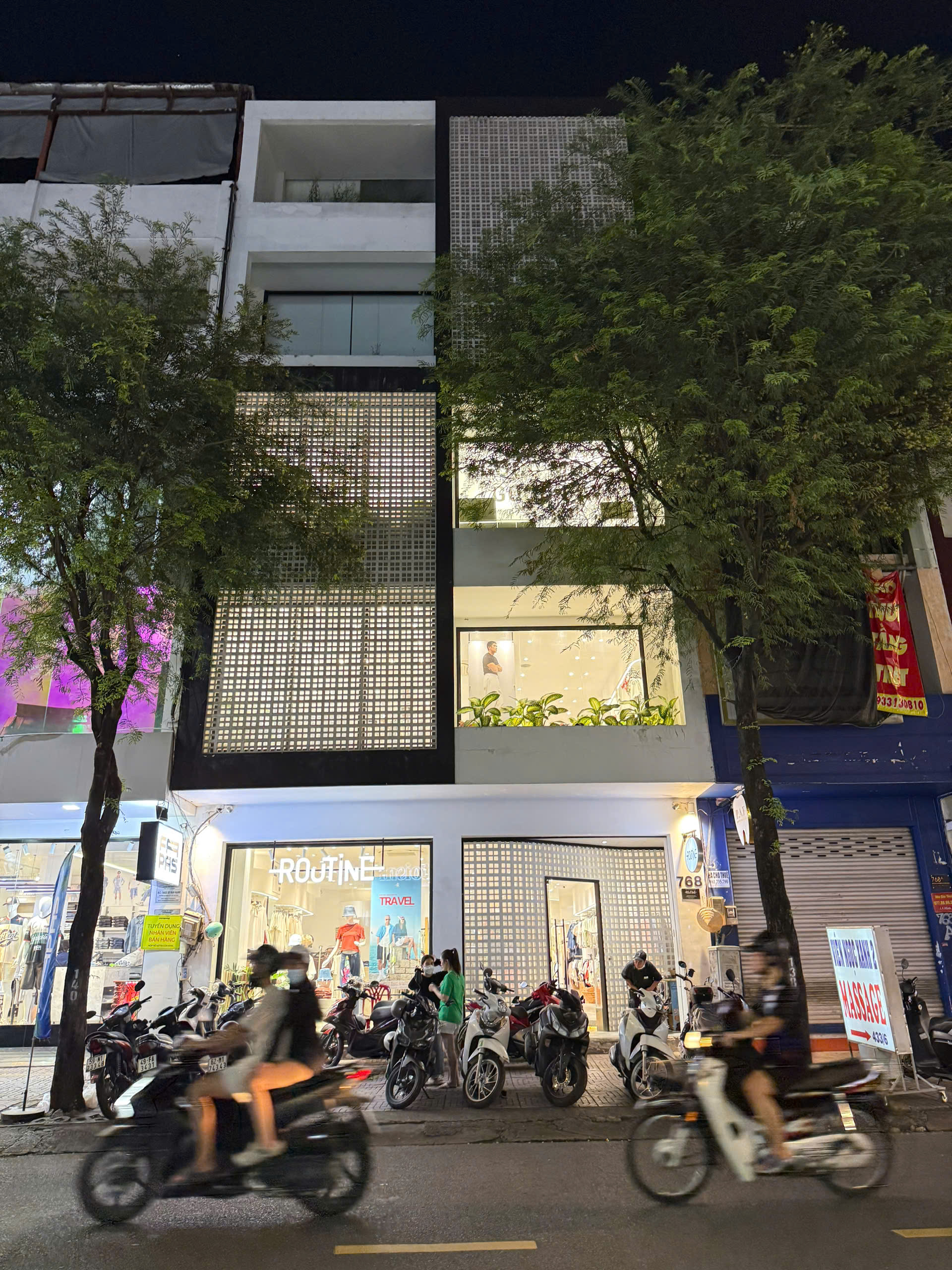 Cho thuê nhà nguyên căn mặt tiền đường Sư Vạn Hạnh quận 10