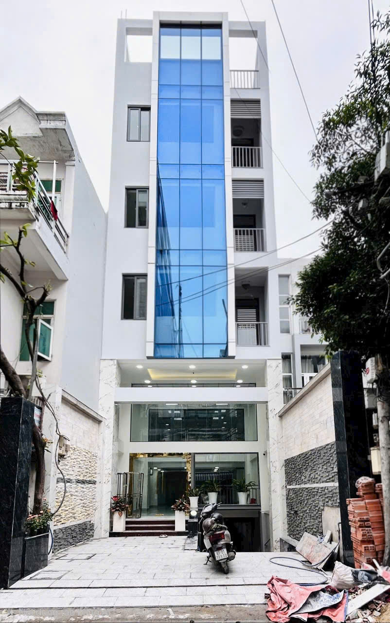 Cho thuê tòa nhà đường Cộng Hòa quận Tân Bình.