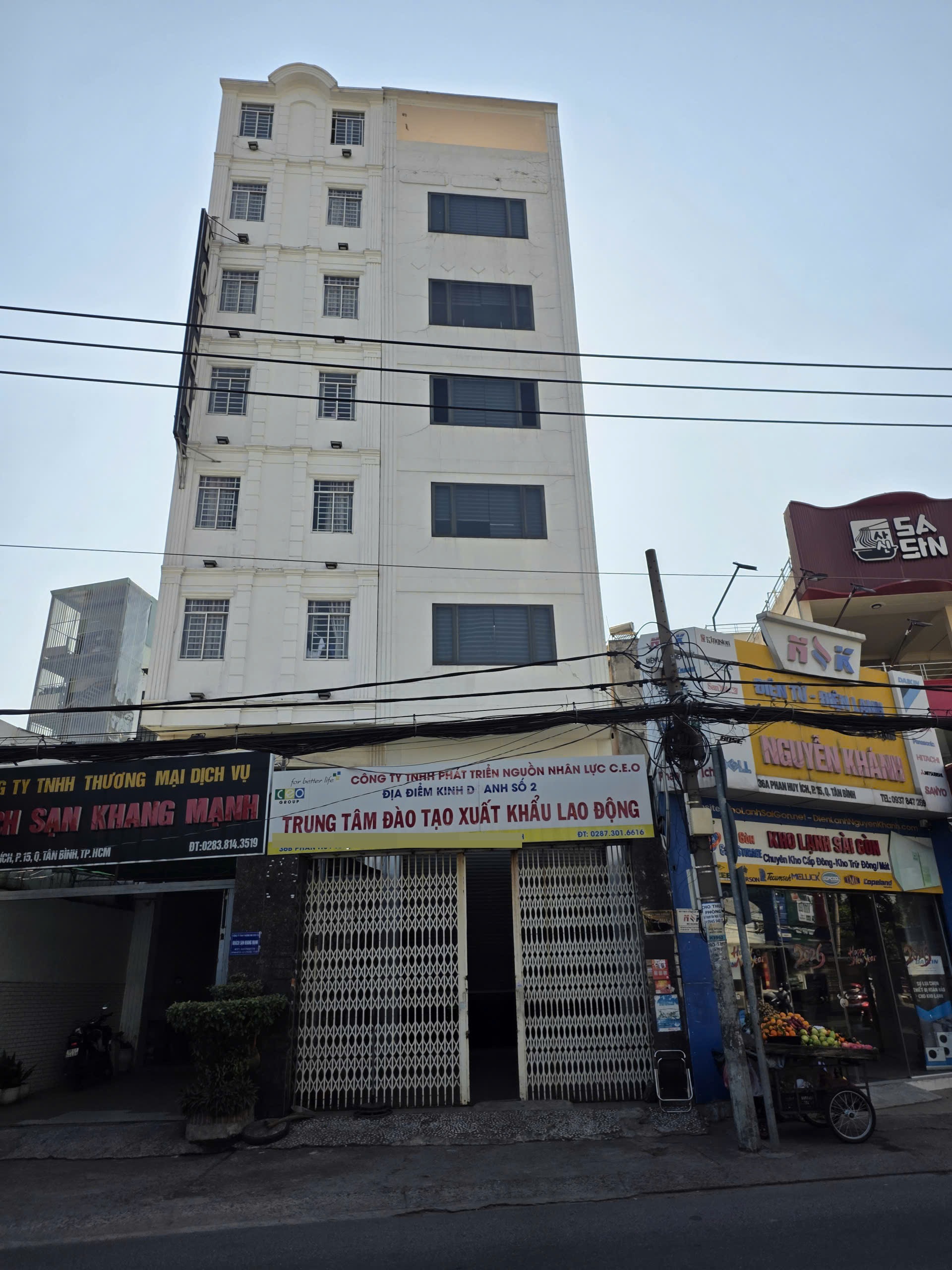 Tòa nhà cho thuê mặt tiền 36B Phan Huy Ích Quận Tân Bình