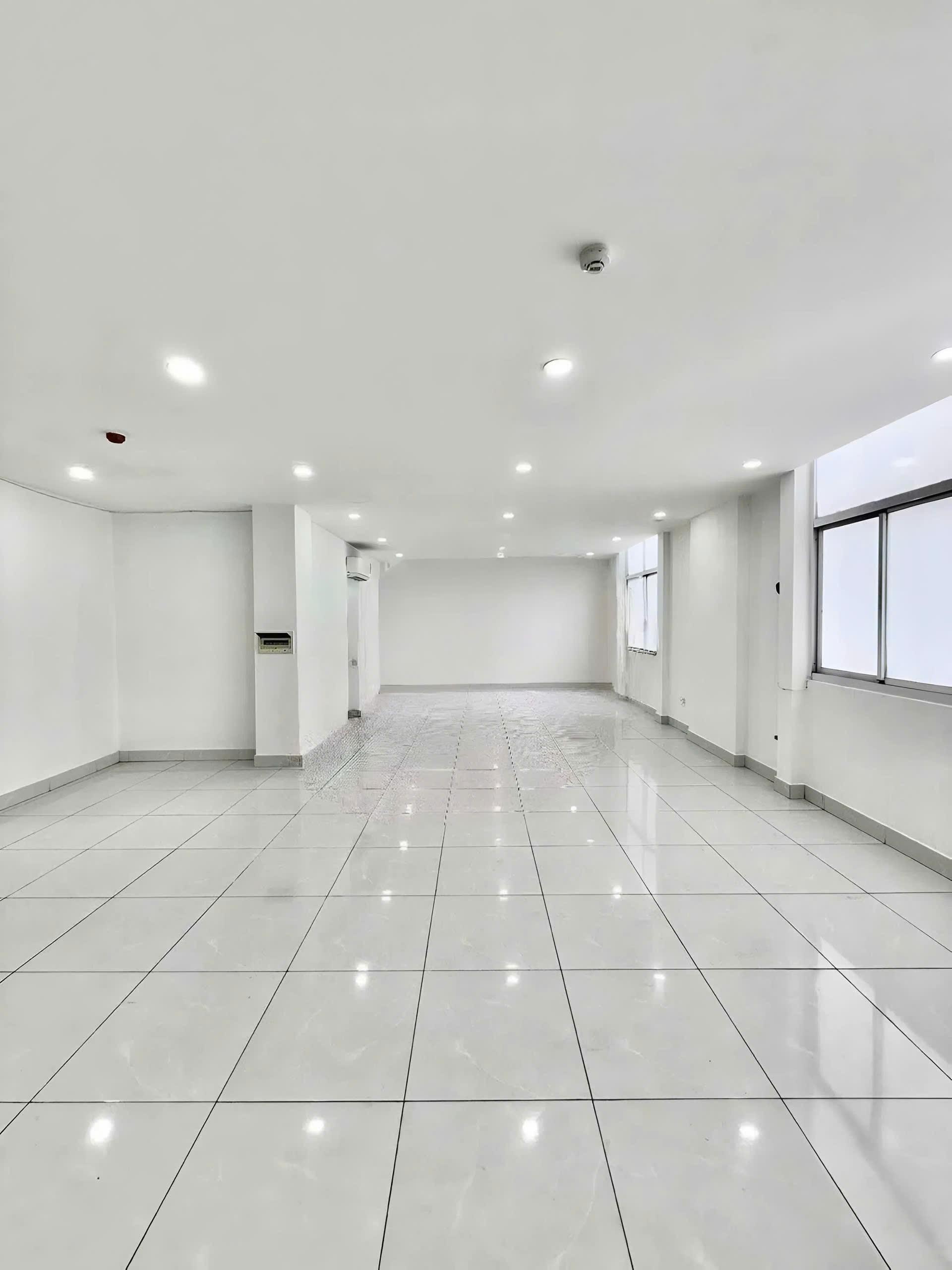 Tòa nhà cho thuê mặt tiền đường Lê Quang Định Quận Bình Thạnh