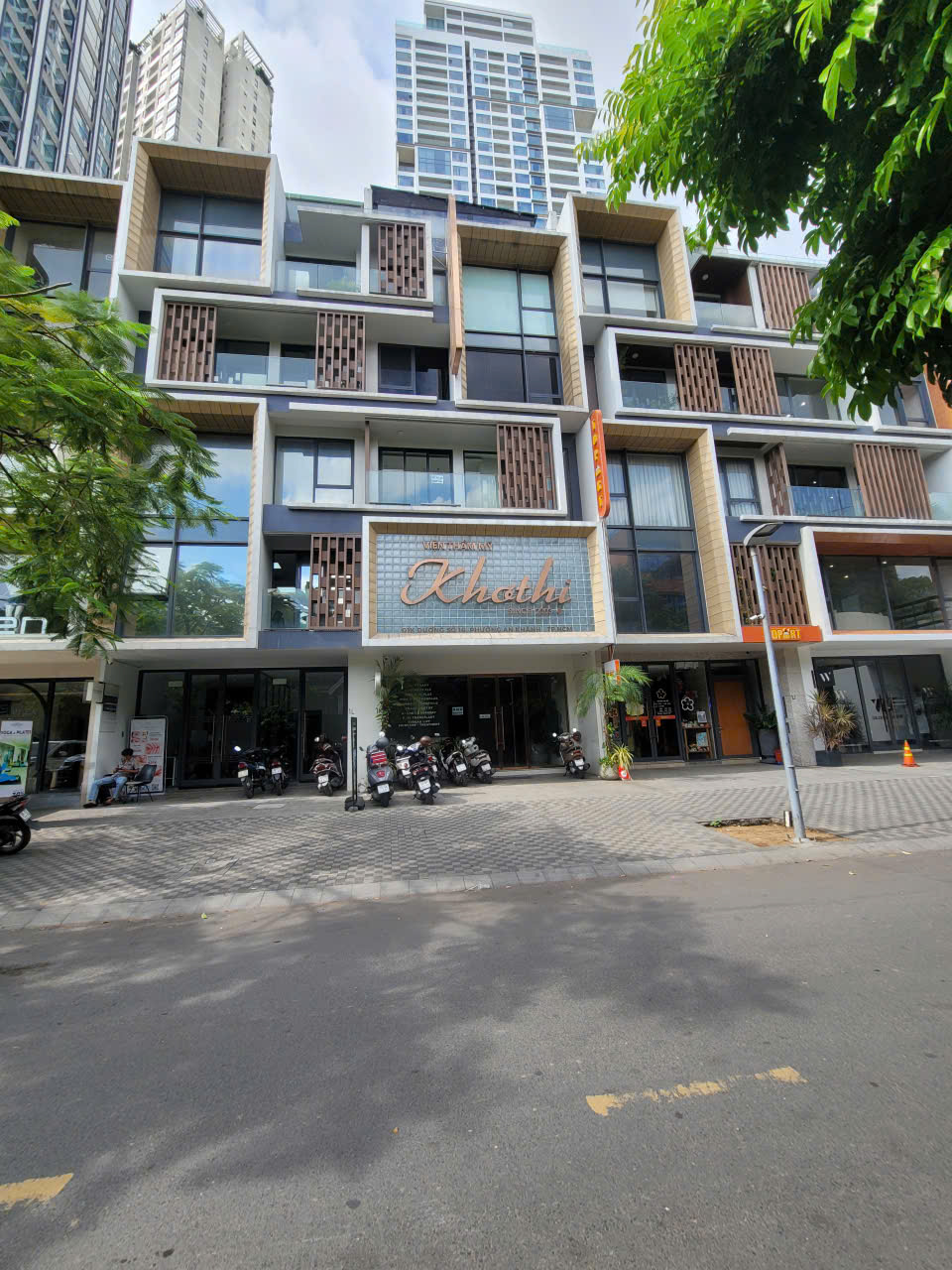 Tòa nhà cho thuê mặt tiền đường số 10 Thảo Điền Quận 2