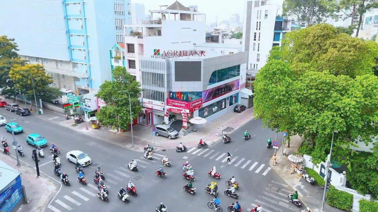 Bán tòa nhà góc 2 mặt tiền đường Trần Quốc Thảo - Lý Chính Thắng Quận 3