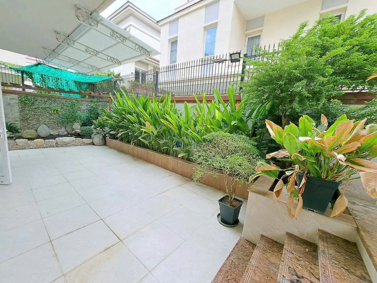 Cho thuê biệt thự đường sinh thái Sala (Saroma villas) đẹp nhất Thủ Thiêm Quận 2