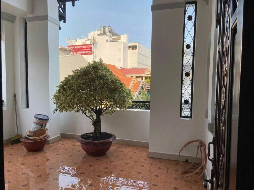 Cho thuê nhà hẻm xe hơi đường Hồng Hà Quận Tân Bình