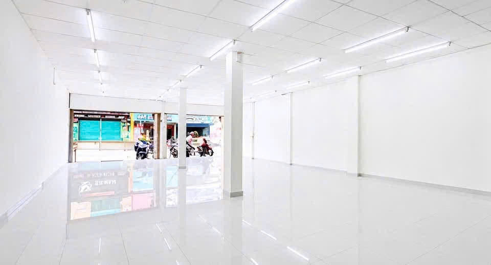 Cho thuê nhà mặt tiền 640 Trường Chinh quận Tân Bình
