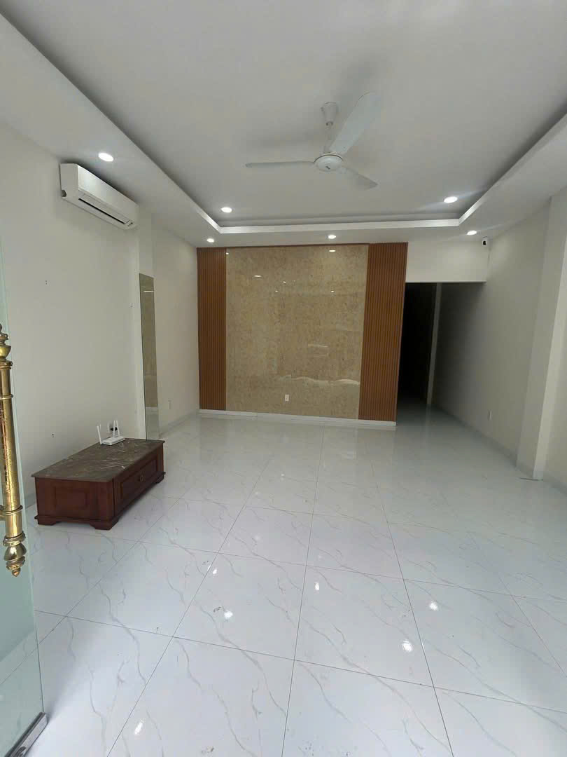 Cho thuê nhà mặt tiền đường 12 P. An Phú Quận 2