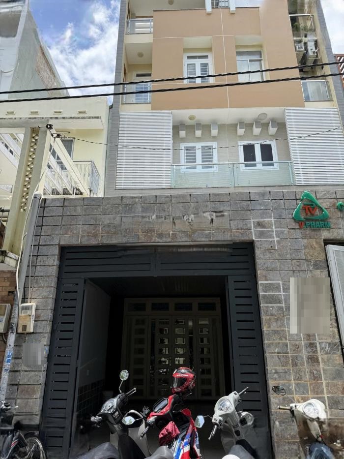 Cho thuê nhà mặt tiền đường Ba Vì quận 10