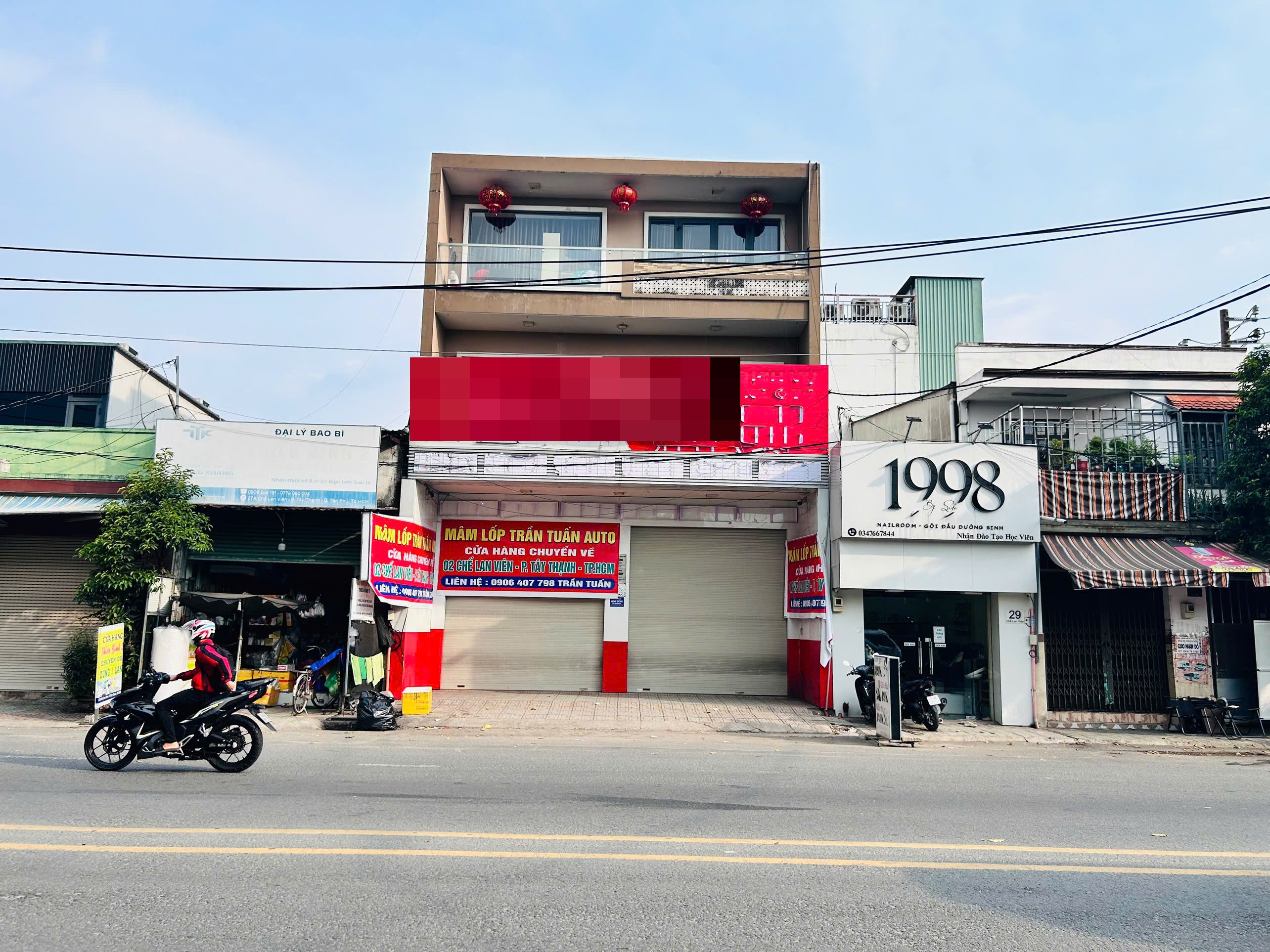 Cho thuê nhà mặt tiền đường Chế Lan Viên quận Tân Phú