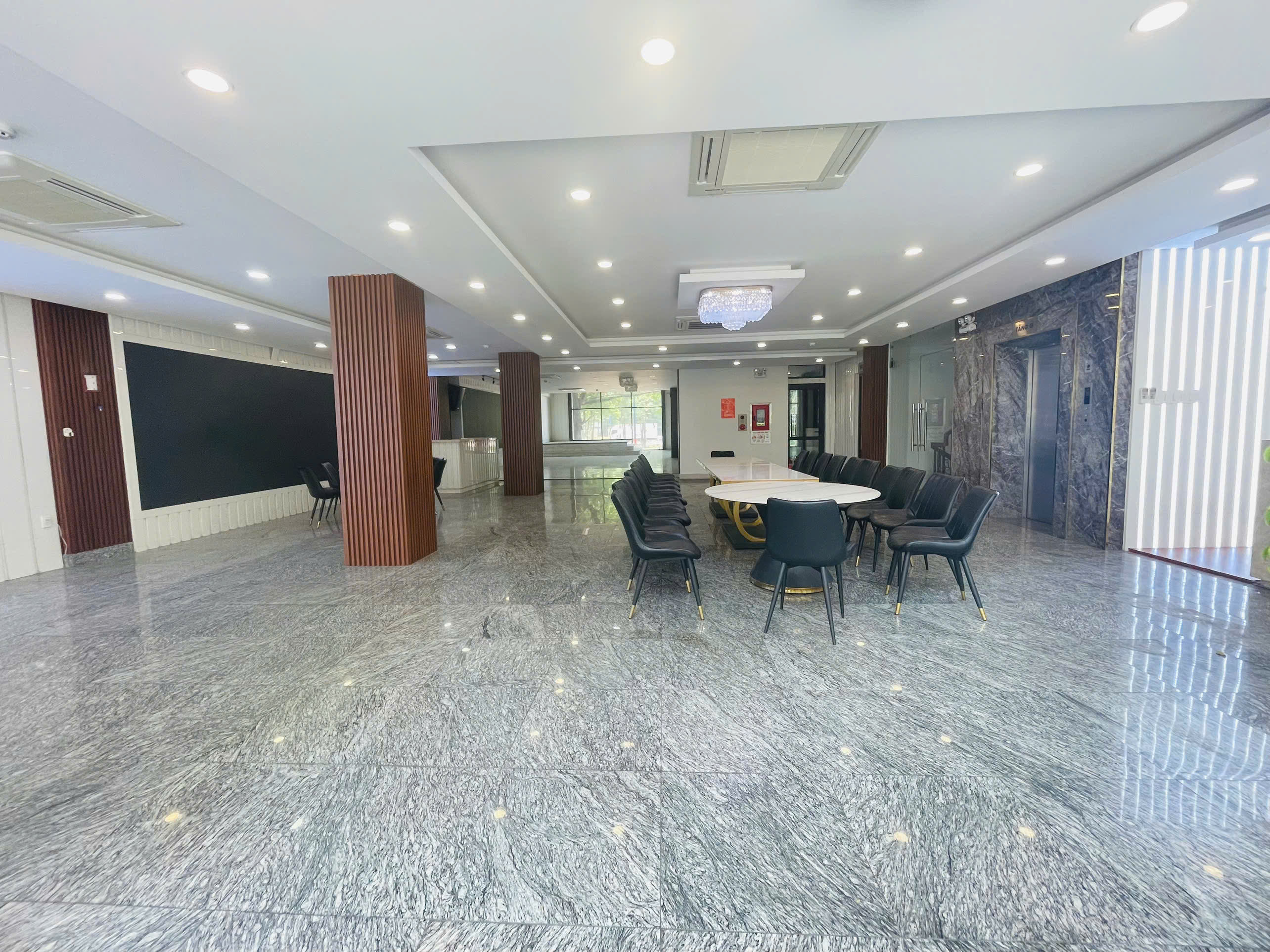 Cho thuê tòa nhà mặt tiền đường số 60 Thạnh Mỹ Lợi Quận 2