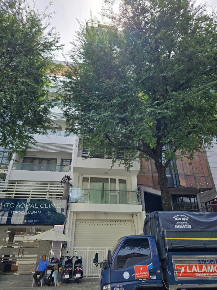 Cho thuê tòa nhà văn phòng Nguyễn Văn Thủ, Quận 1