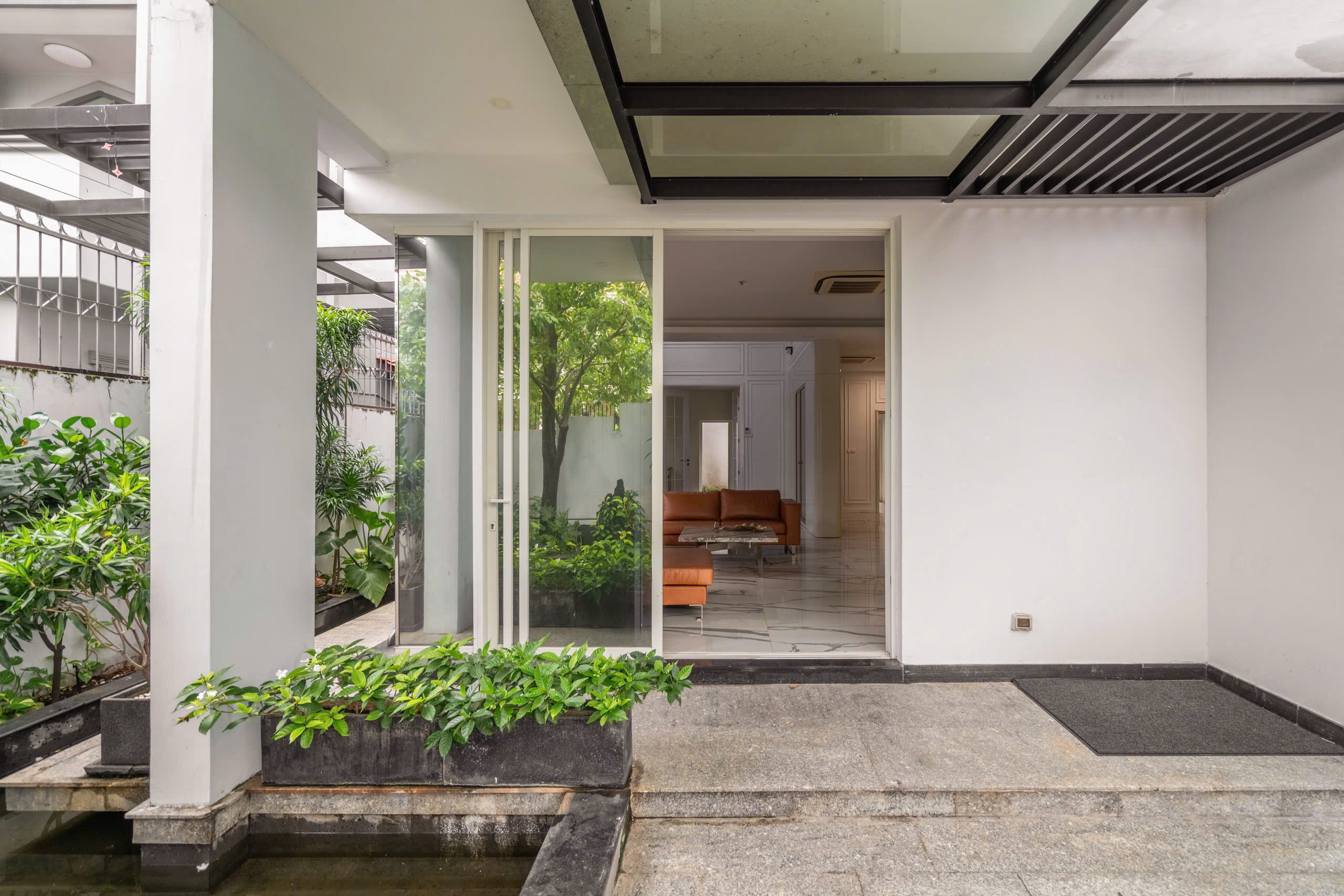 Cho thuê villa đường Nguyễn Văn Hưởng Quận 2