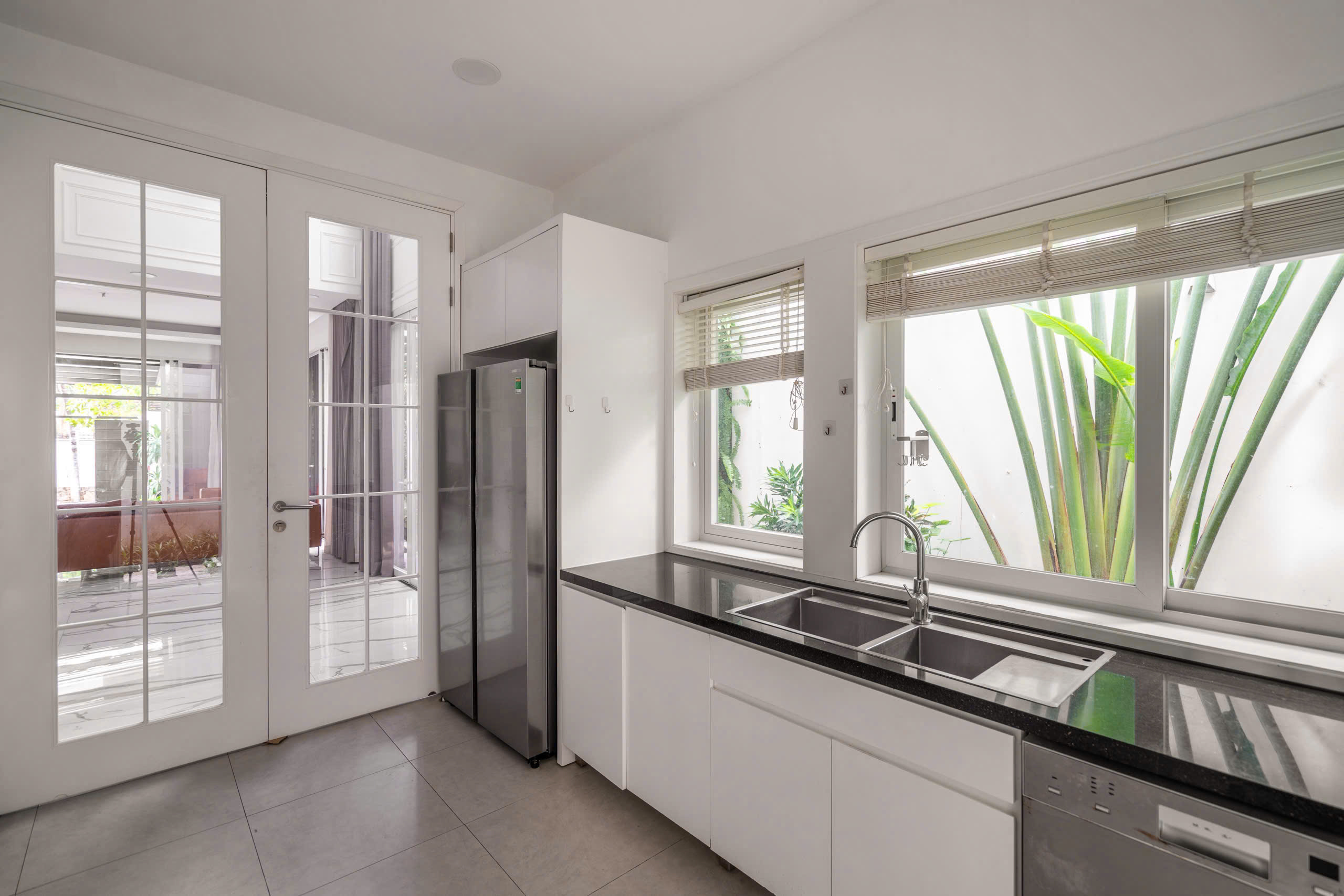 Cho thuê villa đường Nguyễn Văn Hưởng Quận 2