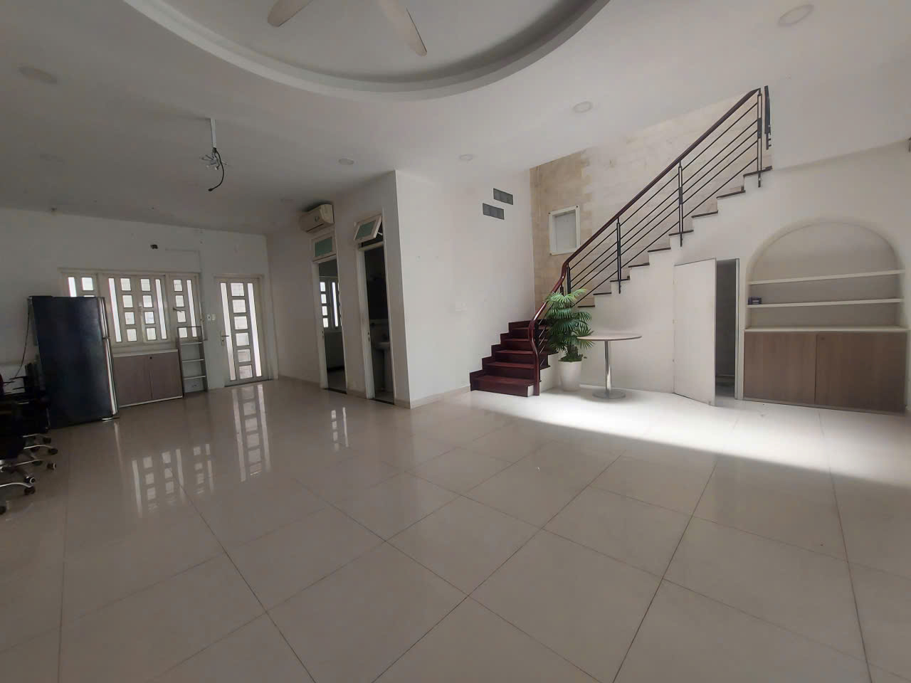 Cho thuê villa mặt tiền đường số 7 P. An Phú Quận 2