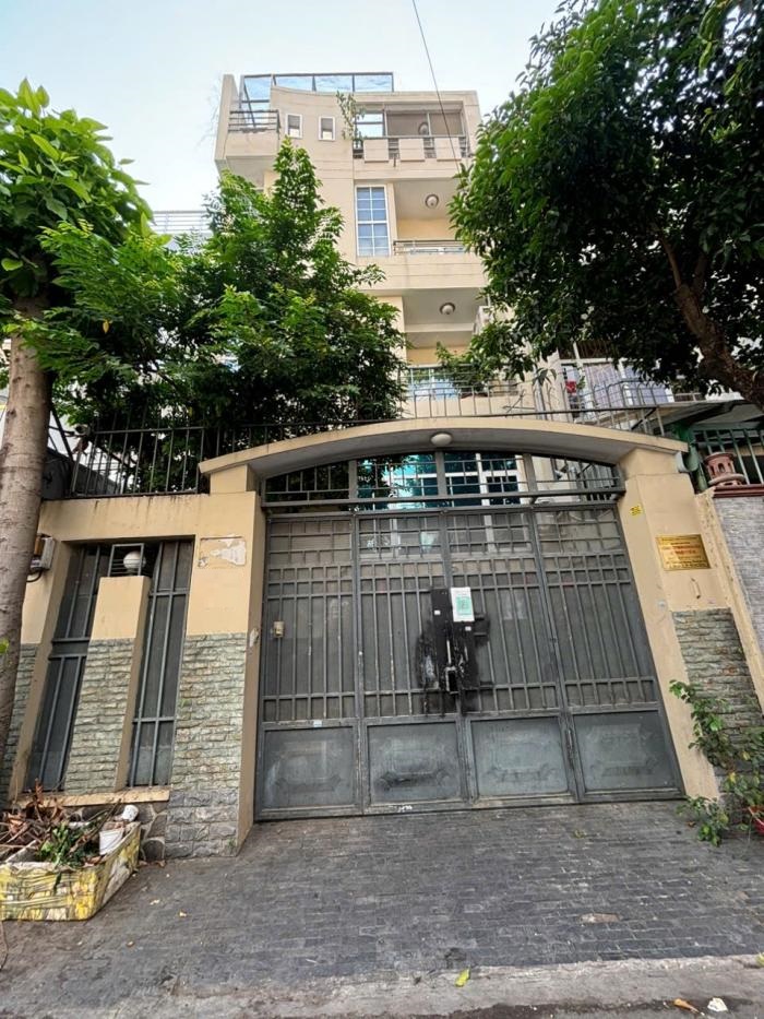 Nhà Cho Thuê Giá Hợp Lý, Nằm Ngay Đường Văn Chung, Tân Bình