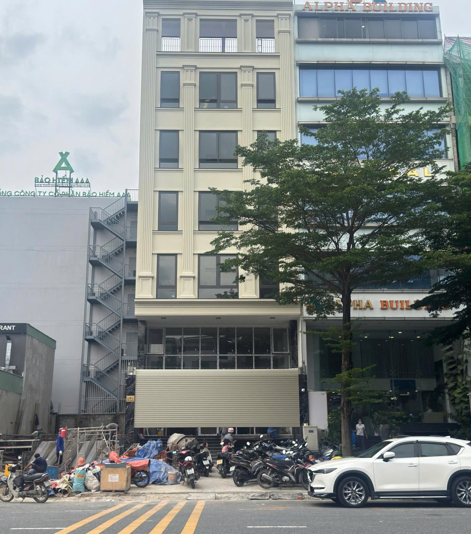 Tòa nhà cho thuê mặt tiền 74 Nguyễn Văn Kỉnh Quận 2