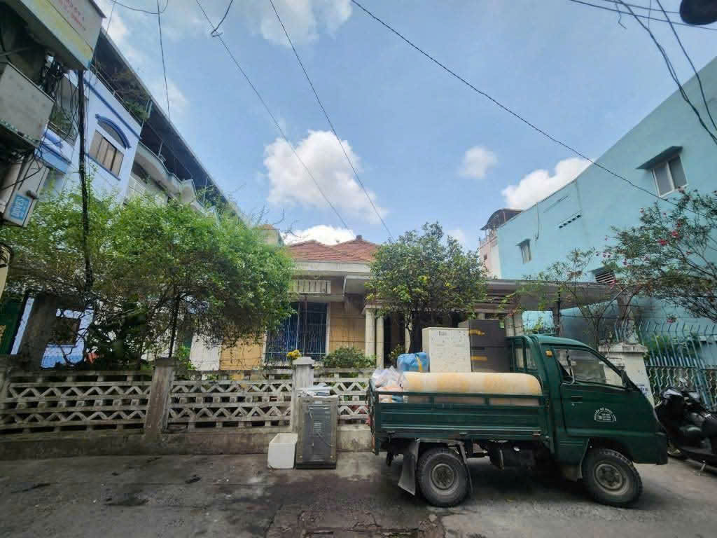 Bán biệt thự đường Cô Giang diện tích: 14,5x22m trệt lầu