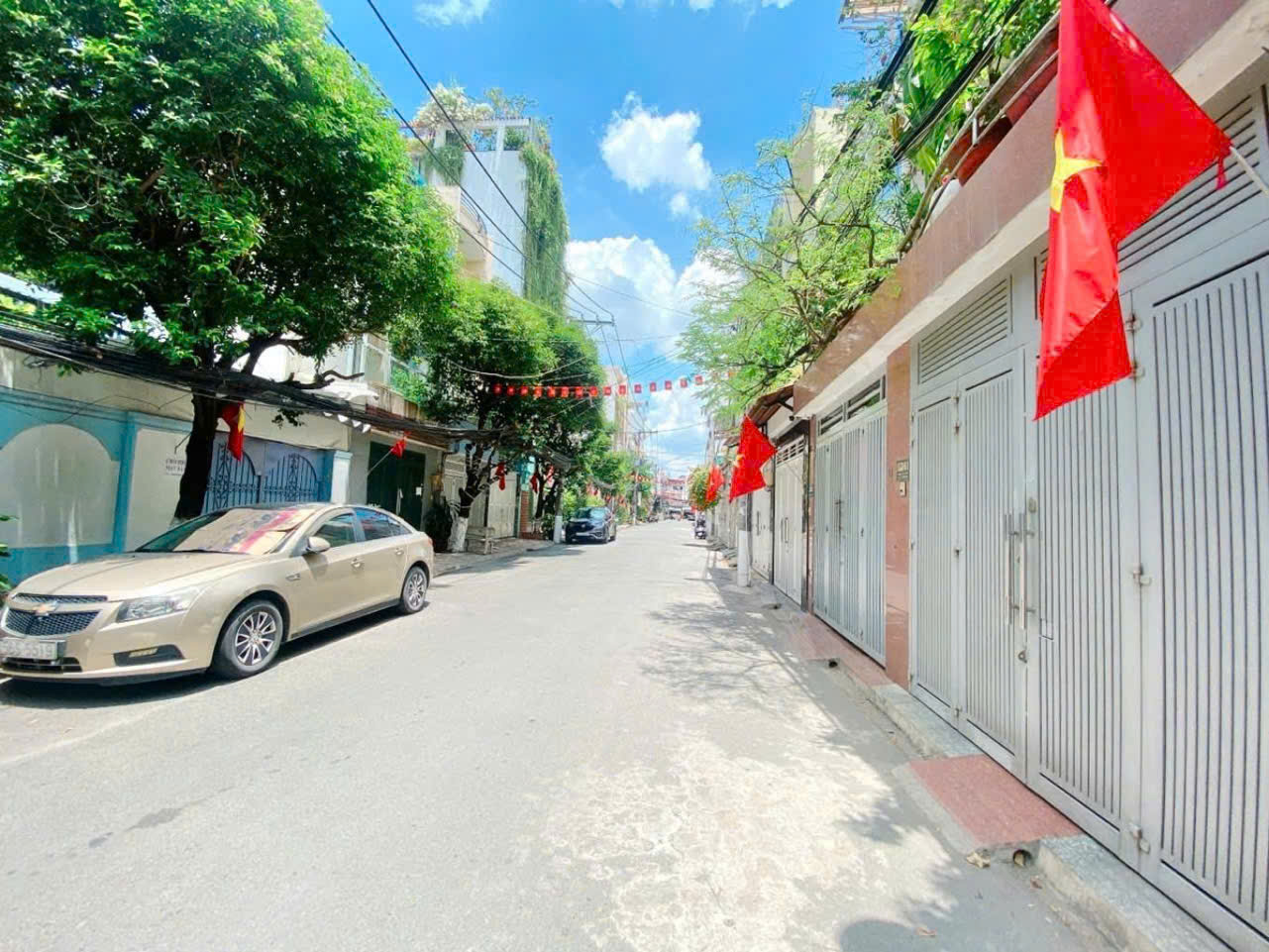 Bán nhà đường Hoàng Hoa Thám quận Tân Bình
