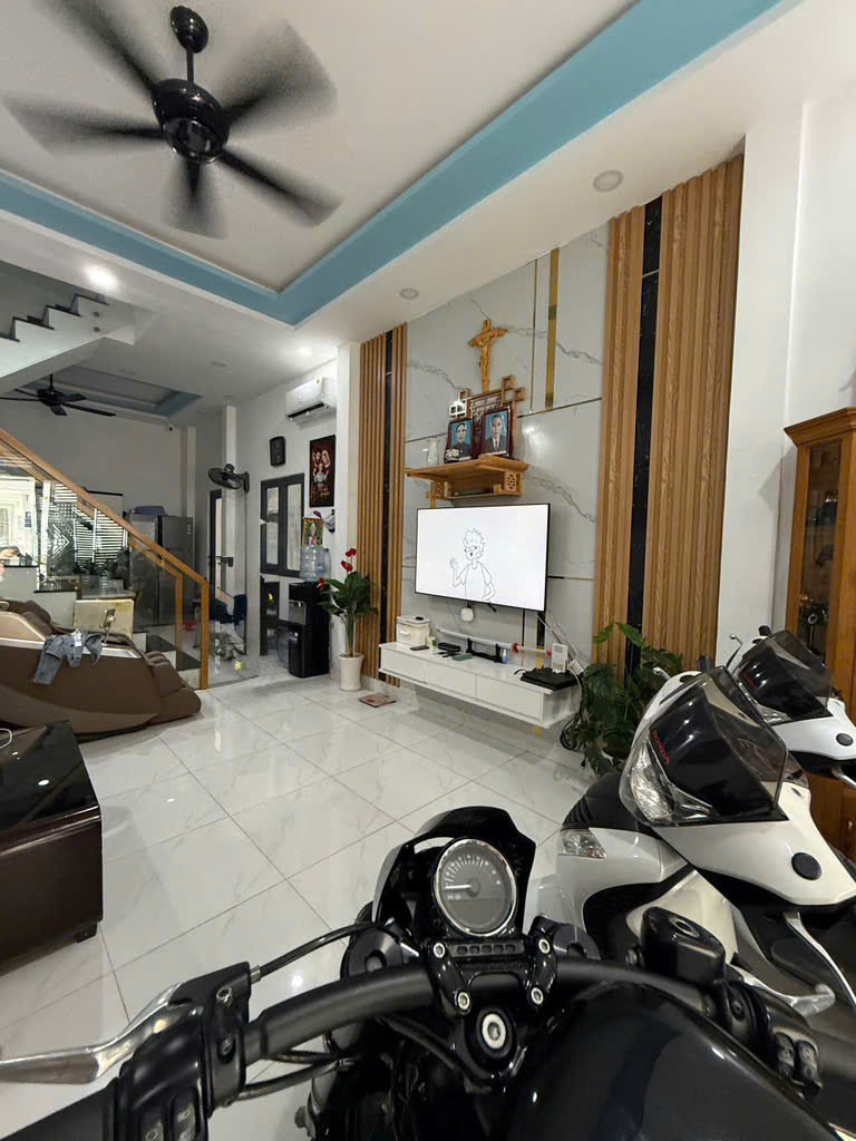 Bán nhà đường Hoàng Hoa Thám quận Tân Bình