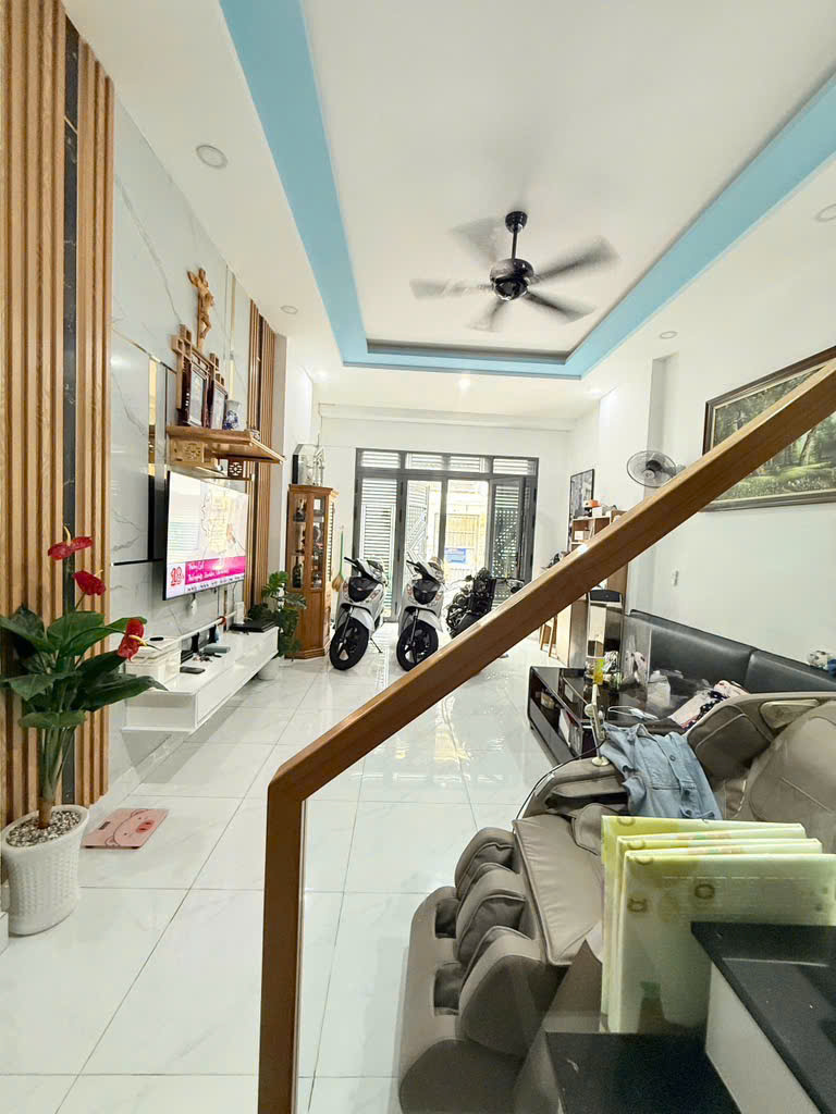 Bán nhà đường Hoàng Hoa Thám quận Tân Bình