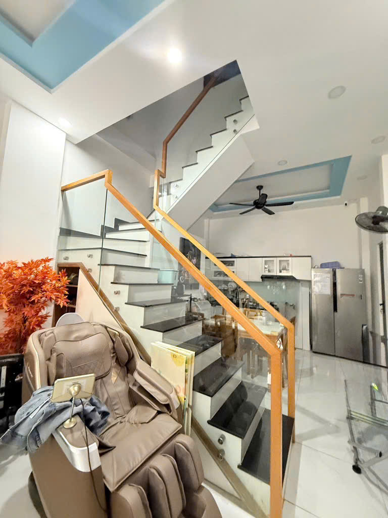 Bán nhà đường Hoàng Hoa Thám quận Tân Bình