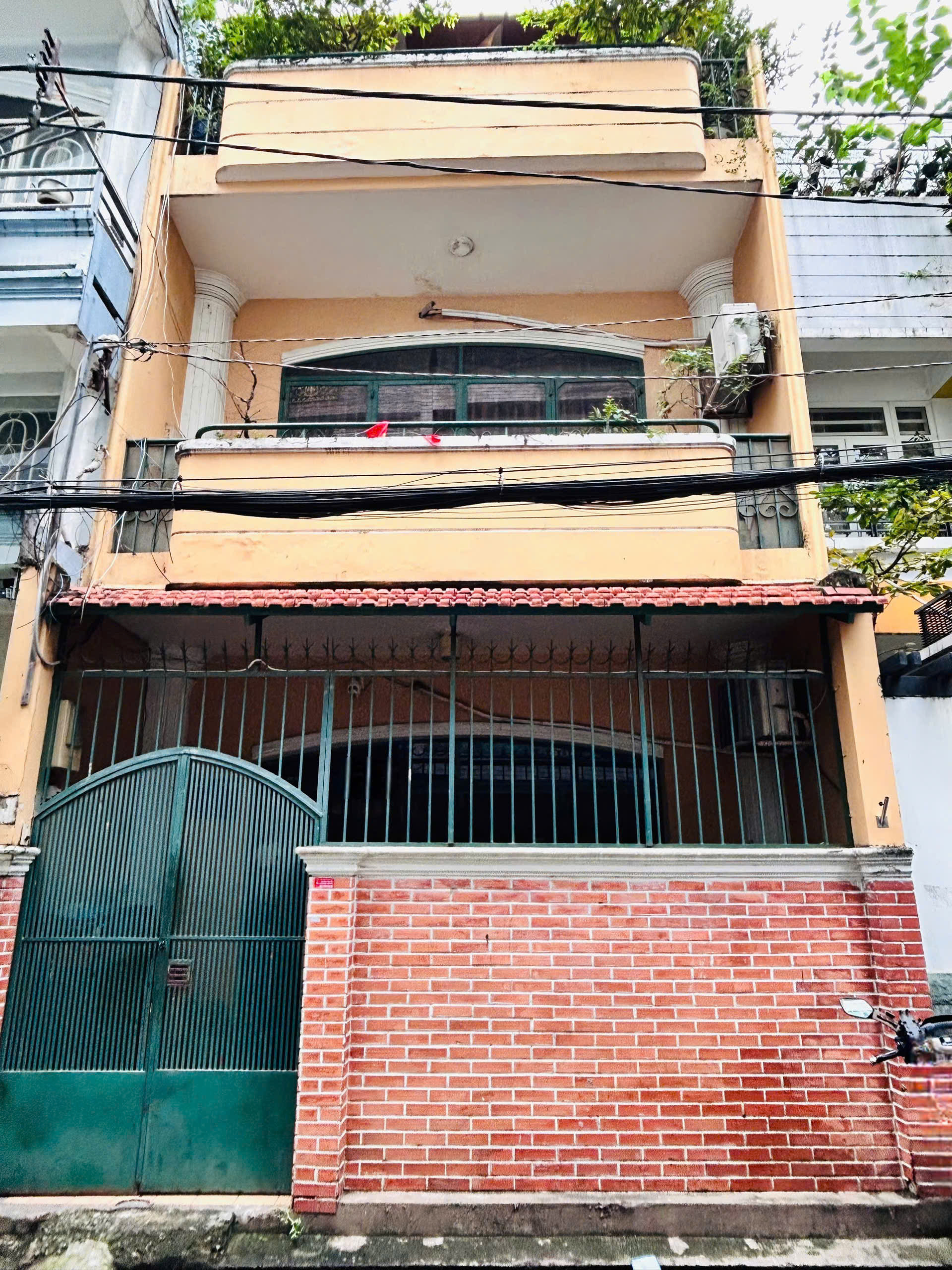 Bán nhà đường Trương Hoàng Thanh quận Tân Bình