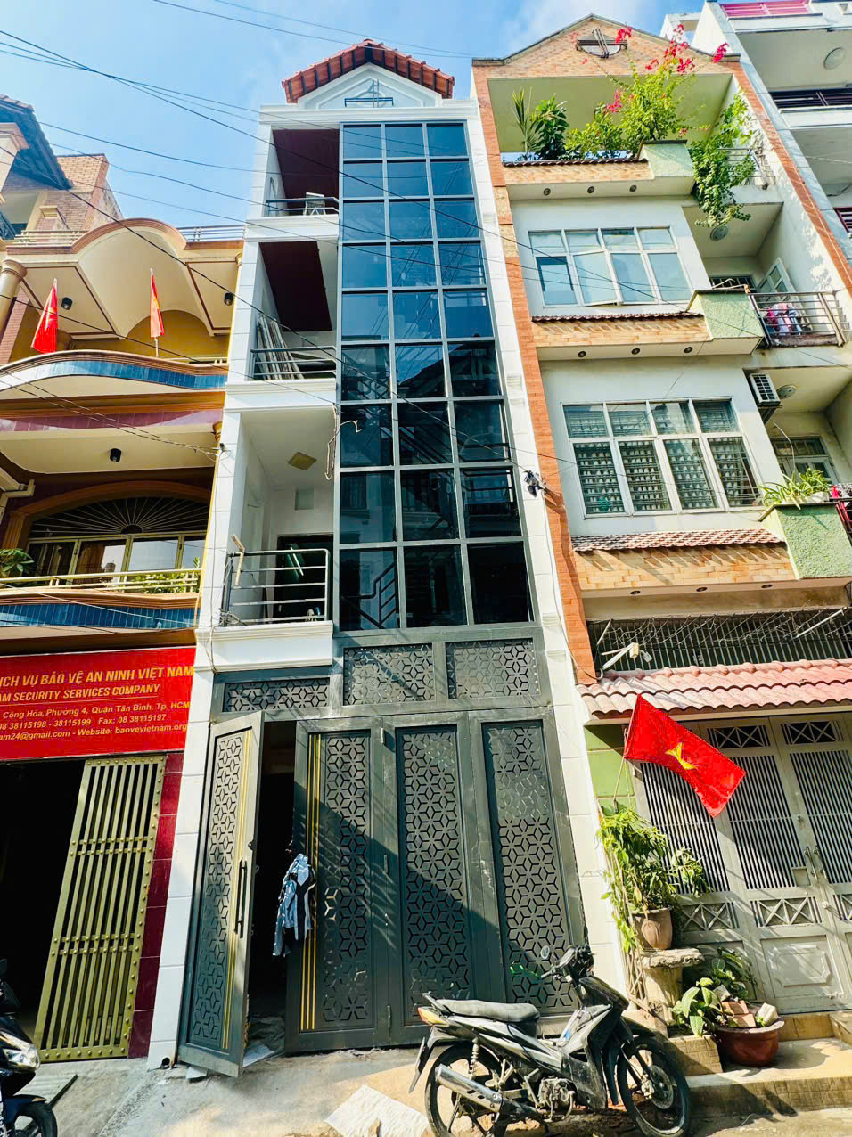 Bán nhà hẻm xe hơi đường Cộng Hòa quận Tân Bình