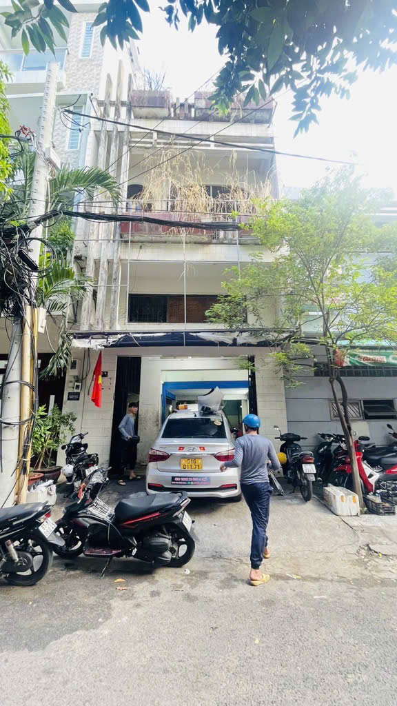 Bán nhà mặt tiền đường Bàu Cát quận Tân Bình